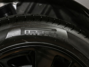 2021250PS R-Dynamic SE ݆̥Ʒ