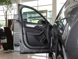 2021250PS R-Dynamic SE {λ܇(ch)T(mn)