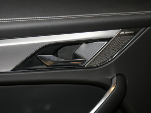 2021250PS R-Dynamic SE g