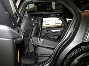 2021250PS R-Dynamic SE ηŵ