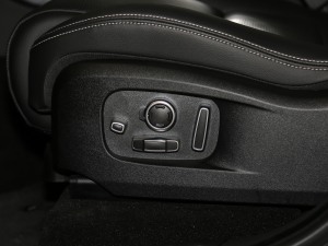 2021250PS R-Dynamic SE {{(dio)(ji)