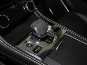 2021250PS R-Dynamic SE QU