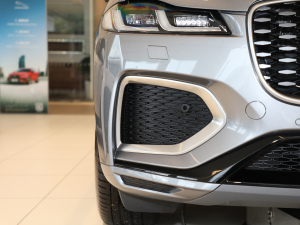 2021250PS R-Dynamic S ^