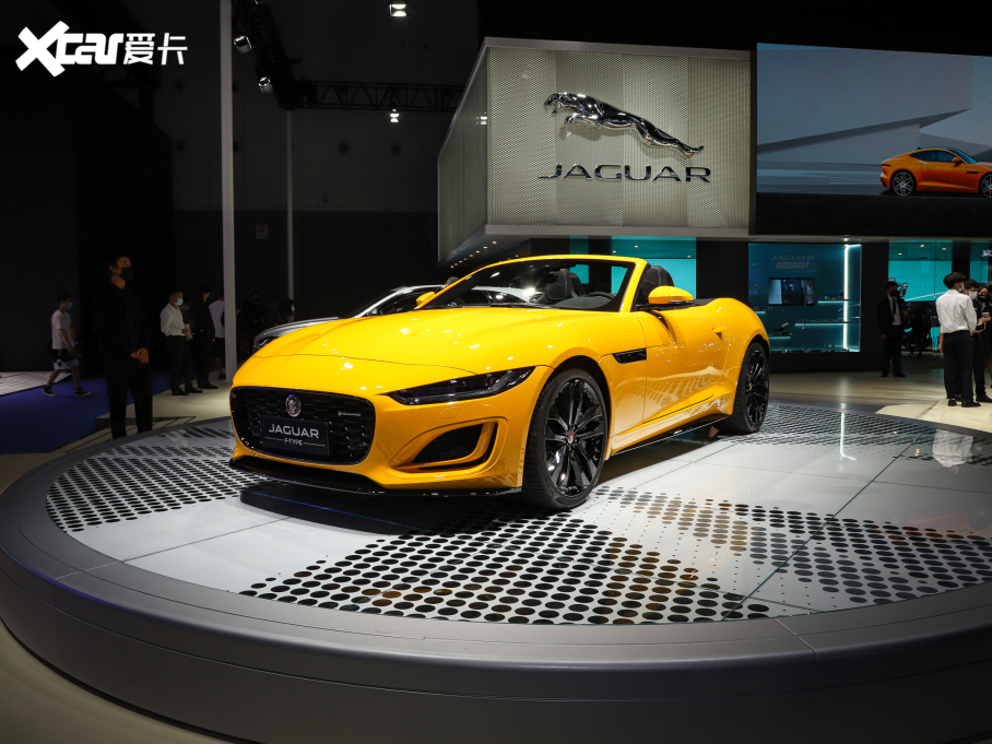 2022ݱF-TYPE P300  R-DYNAMIC BLACK