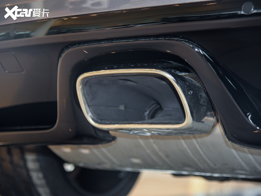 2022��ݱ�F-TYPE P300 Ӳ픰� R-DYNAMIC BLACK