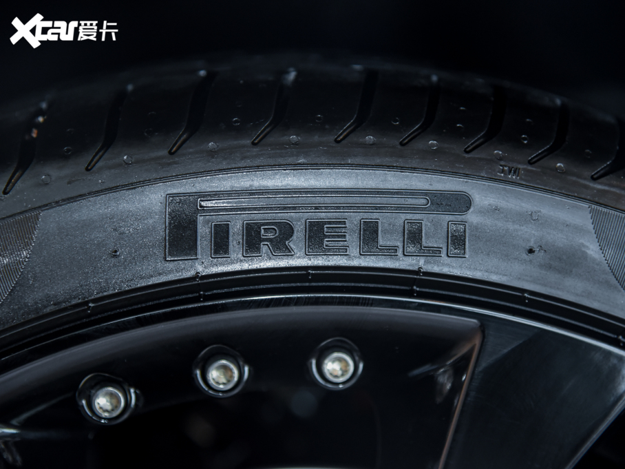 2022ݱF-TYPE P300 Ӳ픰 R-DYNAMIC BLACK