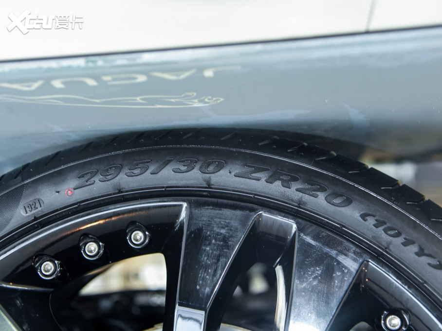 2022ݱF-TYPE P300 Ӳ픰 R-DYNAMIC BLACK