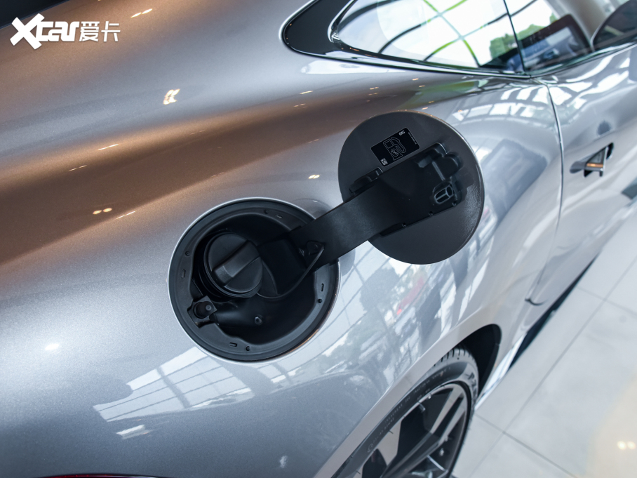 2022ݱF-TYPE P300 Ӳ픰 R-DYNAMIC BLACK