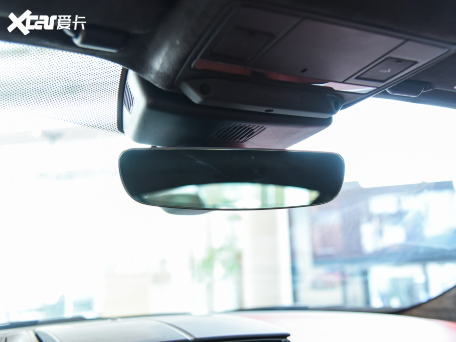 2022ݱF-TYPE P300 Ӳ픰 R-DYNAMIC BLACK