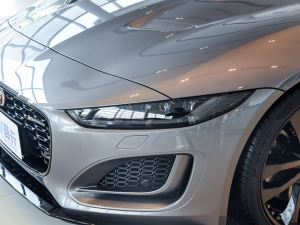 2022P300 Ӳ픰 R-DYNAMIC BLACK 