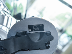 2022P300 Ӳ픰 R-DYNAMIC BLACK ^