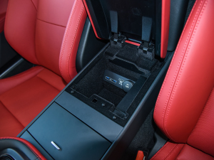 2022P300 Ӳ픰 R-DYNAMIC BLACK g