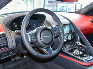 2022P300 Ӳ픰 R-DYNAMIC BLACK P