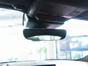 2022P300 Ӳ픰 R-DYNAMIC BLACK ܇ȺҕR