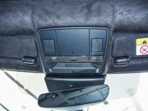 2022P300 Ӳ픰 R-DYNAMIC BLACK п؅^(q)