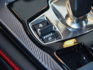 2022P300 Ӳ픰 R-DYNAMIC BLACK п؅^