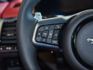 2022P300 Ӳ픰 R-DYNAMIC BLACK п؅^