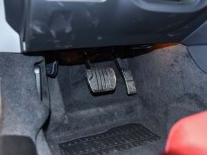 2022P300 Ӳ픰 R-DYNAMIC BLACK п؅^