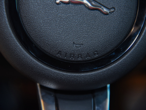 2022P300 Ӳ픰 R-DYNAMIC BLACK п؅^