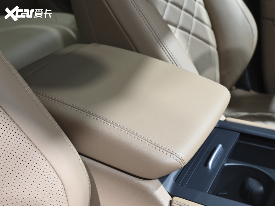 2022ݱF-PACE P250 HSE 