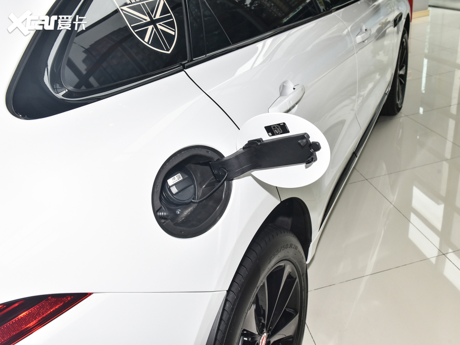 2022ݱF-PACE P250 R-Dynamic BLACK