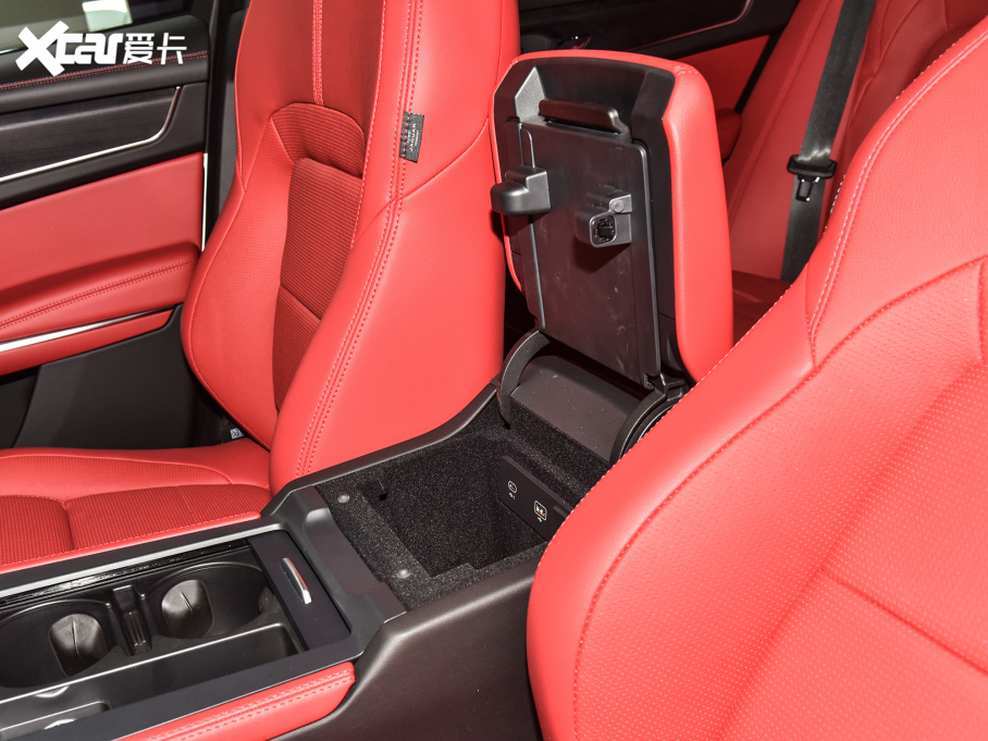 2022ݱF-PACE P250 R-Dynamic BLACK