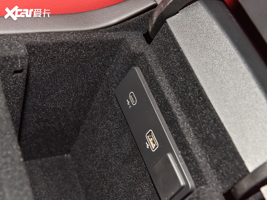 2022ݱF-PACE P250 R-Dynamic BLACK