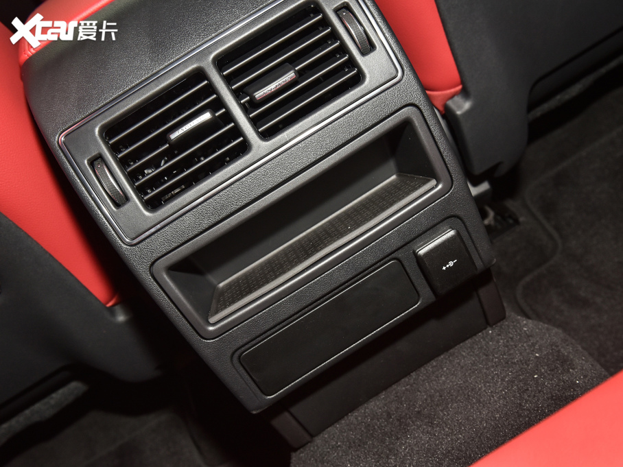 2022ݱF-PACE P250 R-Dynamic BLACK