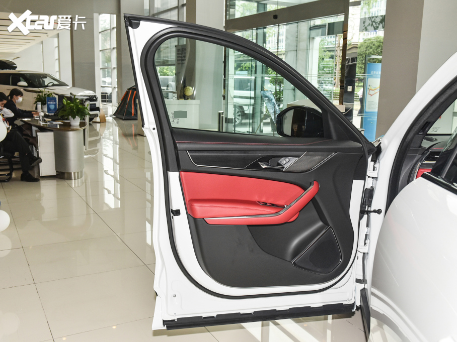 2022ݱF-PACE P250 R-Dynamic BLACK