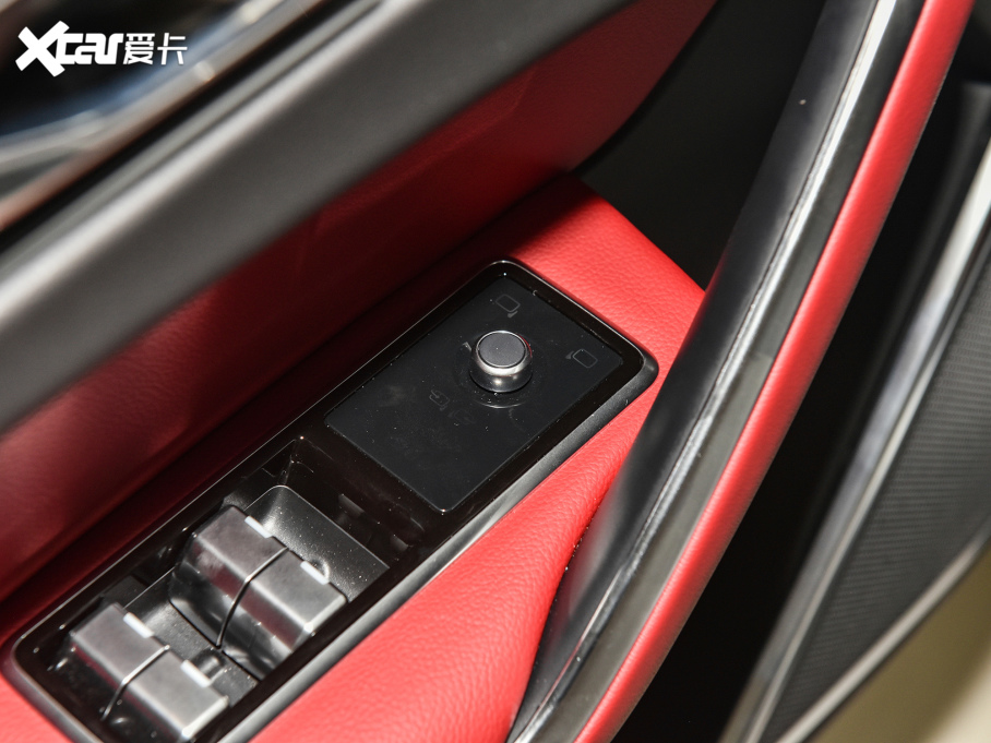 2022ݱF-PACE P250 R-Dynamic BLACK