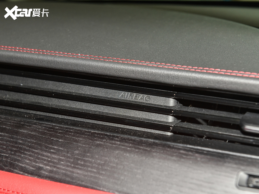 2022ݱF-PACE P250 R-Dynamic BLACK