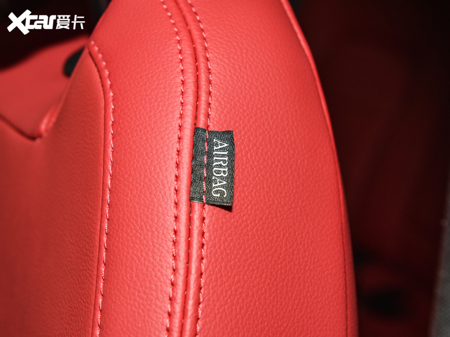 2022ݱF-PACE P250 R-Dynamic BLACK