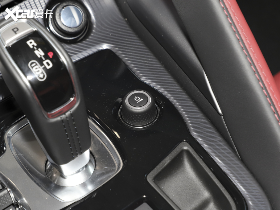 2023ݱF-TYPE P300 R-Dynamic Black Ӳ픰