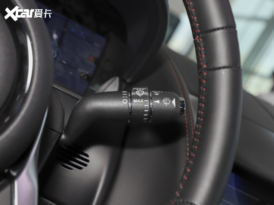 2023ݱF-TYPE P300 R-Dynamic Black Ӳ픰