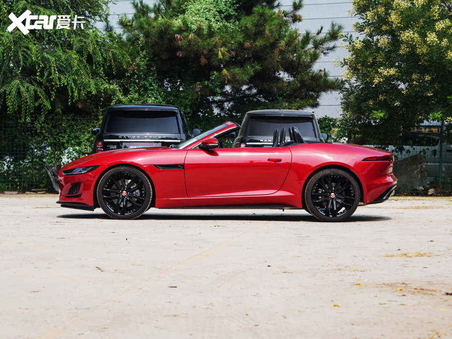 2023ݱF-TYPE P300 R-Dynamic Black 