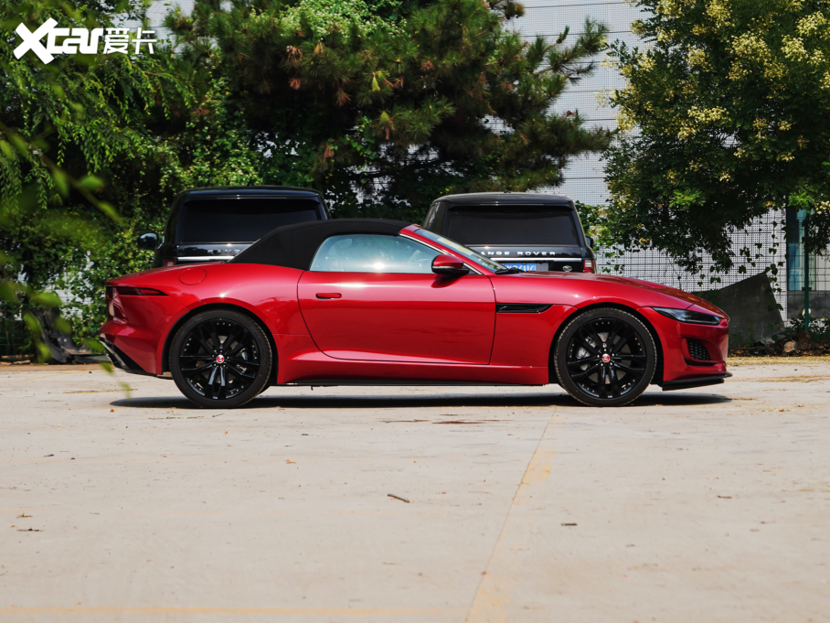 2023ݱF-TYPE P300 R-Dynamic Black 