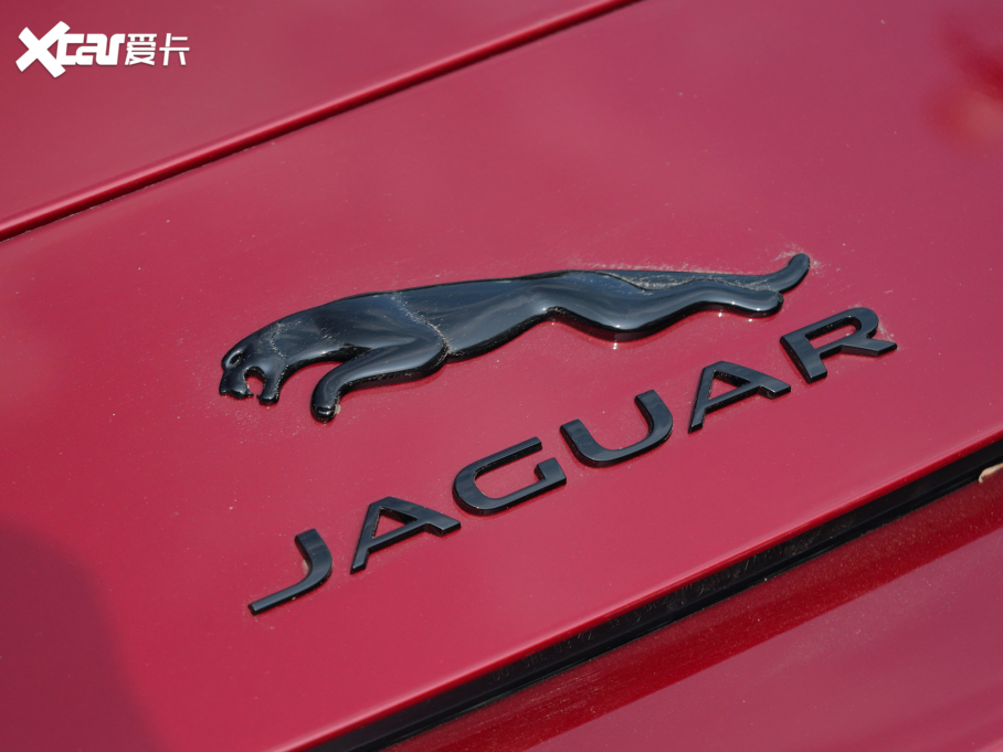 2023ݱF-TYPE P300 R-Dynamic Black 