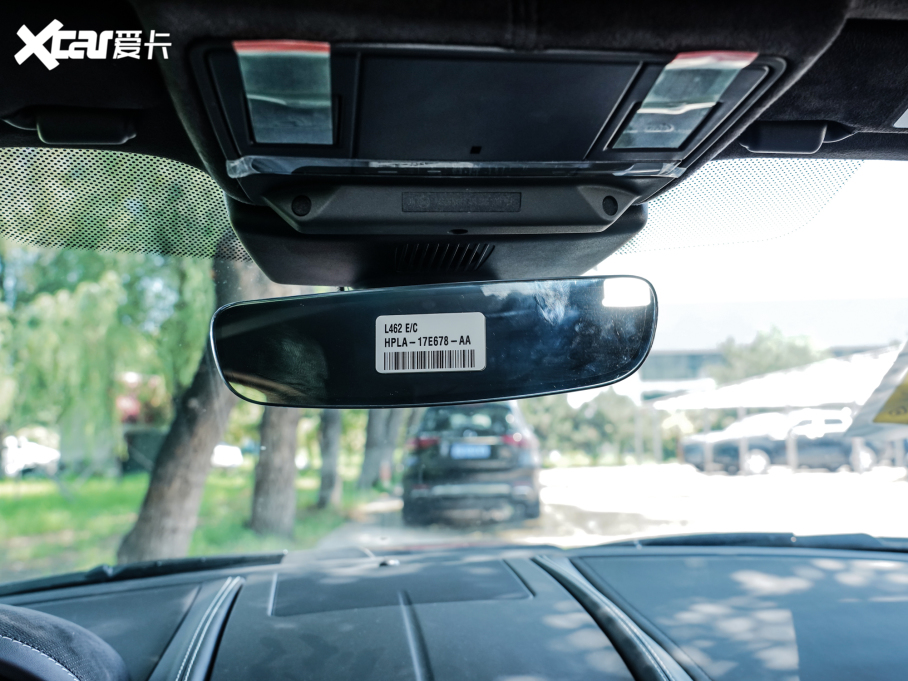 2023ݱF-TYPE P300 R-Dynamic Black 