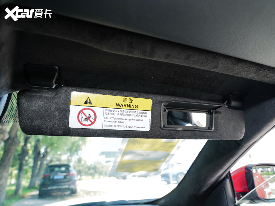 2023ݱF-TYPE P300 R-Dynamic Black 