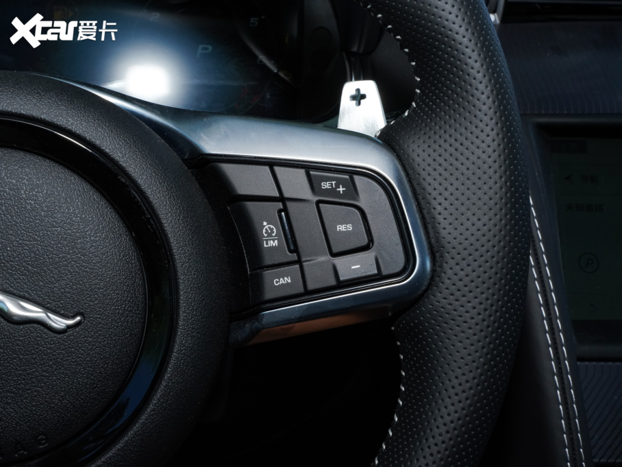 2023ݱF-TYPE P300 R-Dynamic Black 