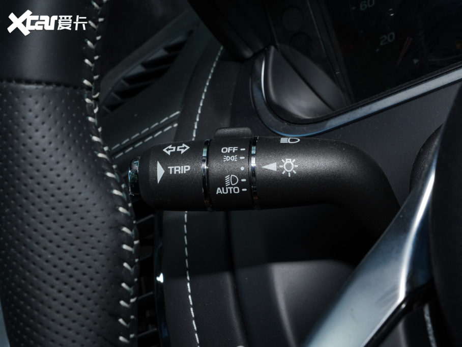 2023ݱF-TYPE P300 R-Dynamic Black 