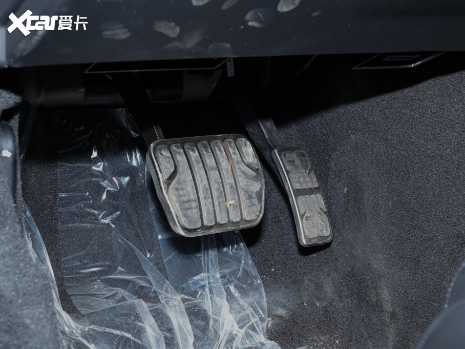 2023ݱF-TYPE P300 R-Dynamic Black 