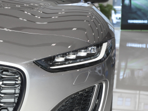 2023P300 R-Dynamic Black Ӳ픰 (x)(ji)^