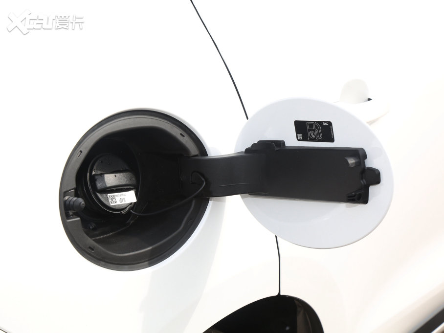 2023ݱF-PACE P400 SPORT