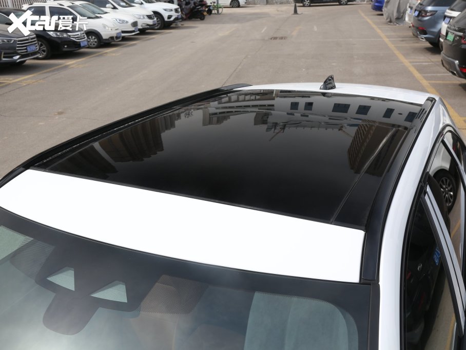 2023ݱF-PACE P400 SPORT