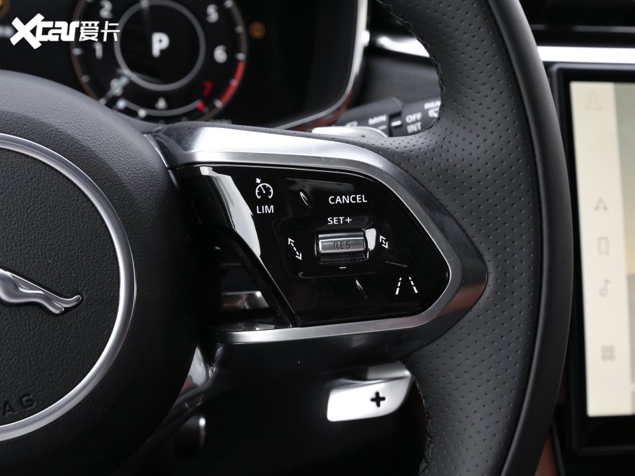 2023ݱF-PACE P400 SPORT