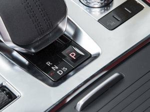 2023P250 R-Dynamic BLACK v܇Ƅ(dng)