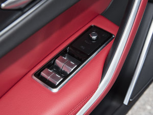 2023P250 R-Dynamic BLACK {܇ƅ^(q)	