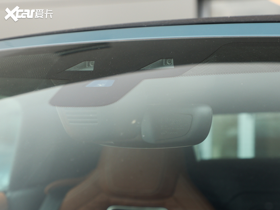 2024ݱF-TYPE P300 75س 