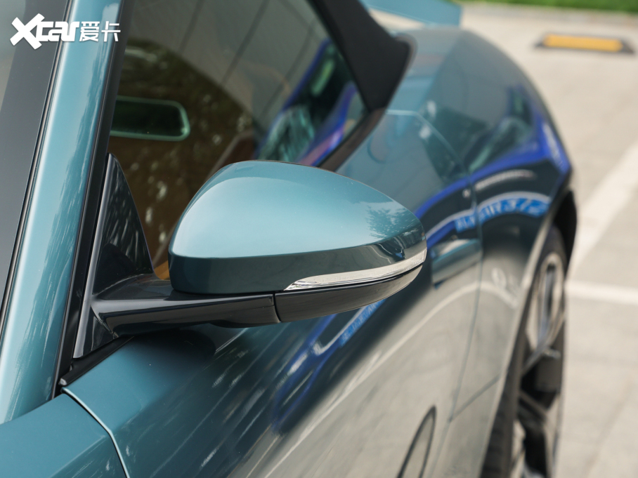 2024ݱF-TYPE P300 75س 